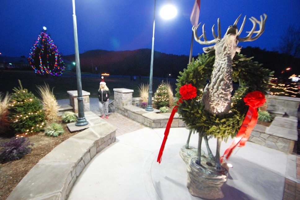 Photos Parade of Lights Banner Elk's Nightfall Christmas Event Rolls