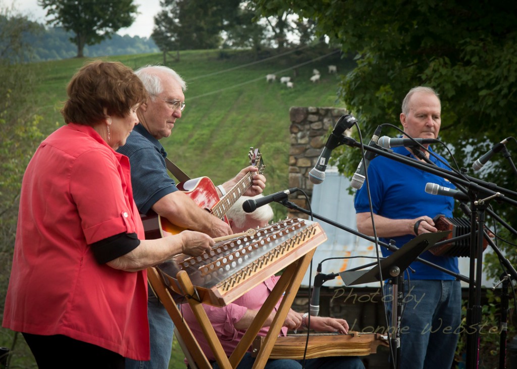 Mountain Home Music Anual Picnic at Ned's Trivettes