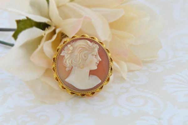 Cameo brooch garnished with 10K yellow gold. Photo courtesy of Old World Galleries.
