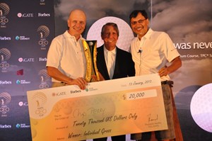 iGate CEO Cup winner Chip Perry, CEO of Autotrader, with Gary Player and Phaneesh Murthy, CEO of iGATE.