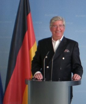 kristallnacht_commemoration_becker