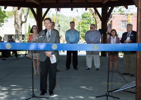 Blowing Rock's new gazabo ribbon cutting